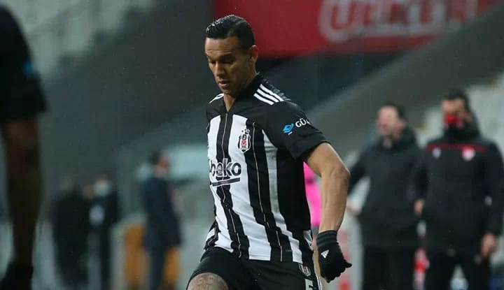 Josef de Souza'dan mesaj var!