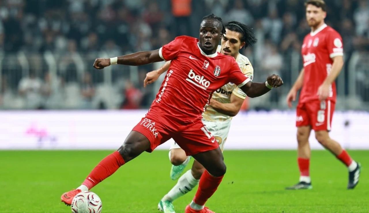 Junior Olaitan durdurulamıyor! Kariyerinin en iyi sezonu