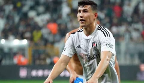 Kazakistan, Bahtiyar Zaynutdinov'un golleri ile kazandı!