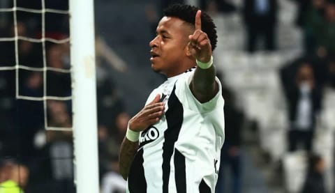 Keny Arroyo, Beşiktaş paylaşımlarını kaldırdı!