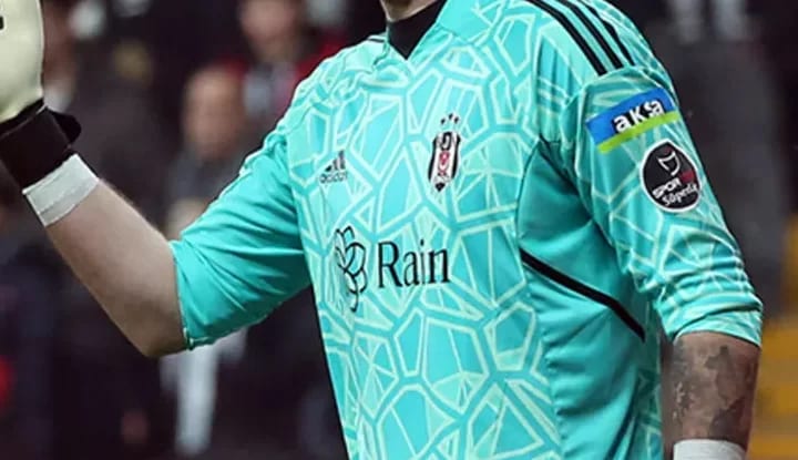Kuntz, Beşiktaş'ın file bekçisini yakın takibe aldı!
