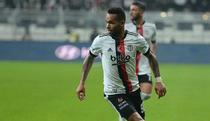 "Maçın ikinci yarısında Beşiktaş'ta Teixeira ve Pjanic..."