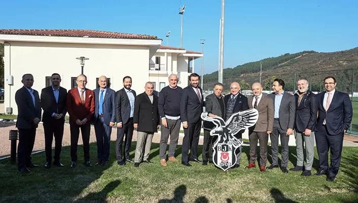 Mehmet Büyükekşi’den Beşiktaş Kulübü'ne ziyaret!