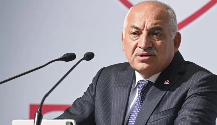 Mehmet Büyükekşi’den Tüpraş Stadyumu açıklaması!