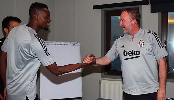 Mensah, Sergen Yalçın'dan bilgi aldı!