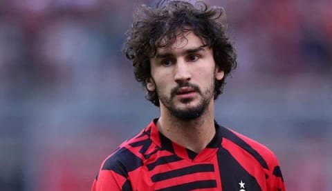 Milan'dan Beşiktaş'a Yacine Adli önerisi!