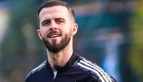 Miralem Pjanic, Beşiktaş taraftarını ikiye böldü!