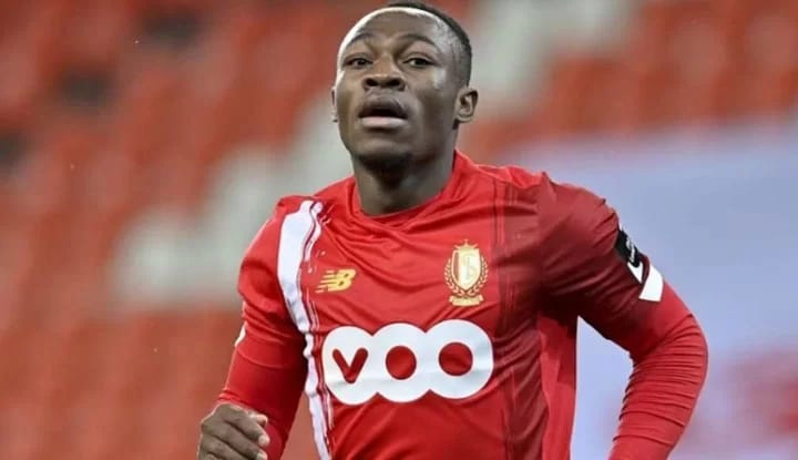 Muleka transferinde Stuttgart rakip!