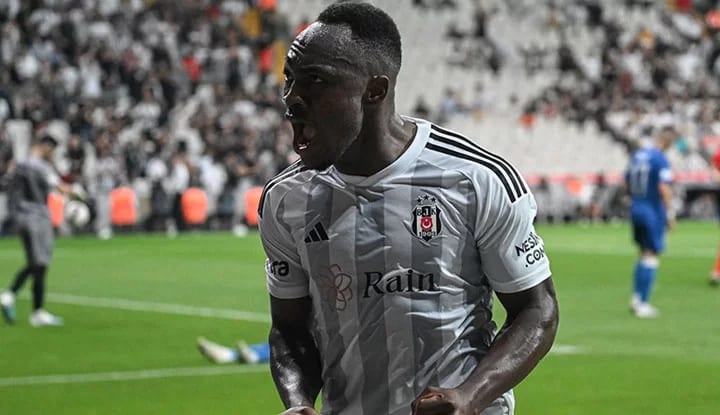 Muleka'ya çifte kanca!