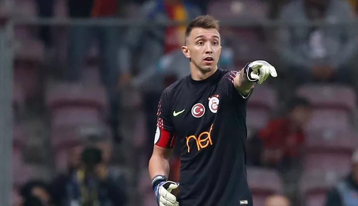 Muslera'dan Gökhan Gönül'e cevap