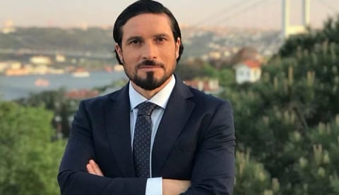 Mustafa Doğan'dan itiraf! "Beni yanılttı, formayı söküp aldı"
