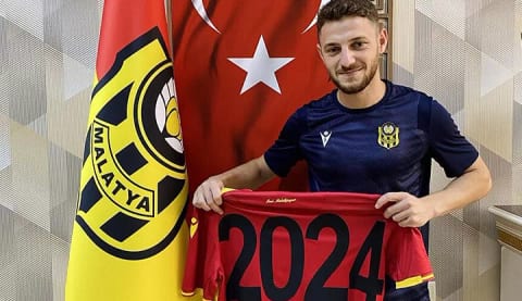 Mustafa Eskihellaç el yakıyor
