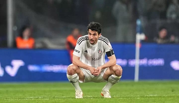 Necip Uysal'dan Beşiktaş yönetimini mest eden hareket!