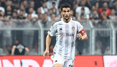 Necip Uysal'dan büyük fedakarlık!