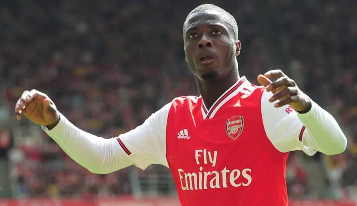 Nicolas Pepe'den Beşiktaş'a kötü haber!