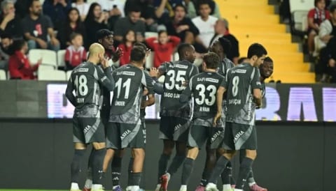Nihat Kahveci'den Beşiktaş değerlendirmesi!