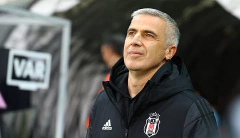 Önder Karaveli resmen Adanaspor’da!