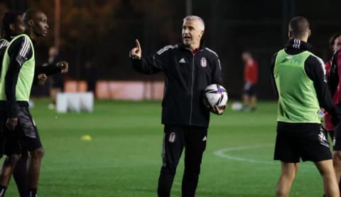 "Önder Karaveli'nin bunu devre arasında..."