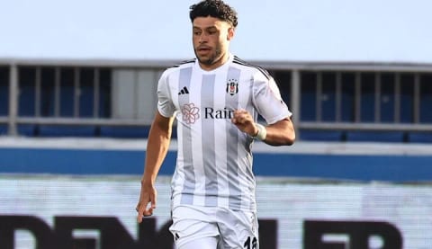 Oxlade-Chamberlain'in lisansı çıkarıldı!
