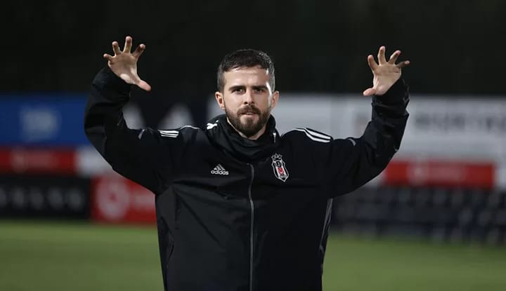 Pjanic'ten açıklamalar! Beşiktaş, Barcelona, Juventus...