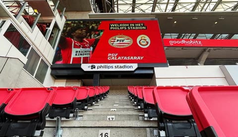PSV-Galatasaray maçına damga vuran görüntü