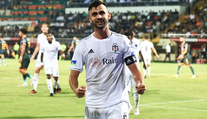Rachid Ghezzal'ı iğne yakmış!