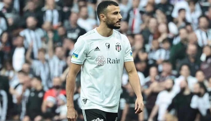 Romain Saiss Ada yolcusu!