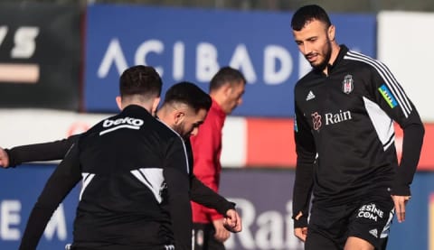 Romain Saiss ilk 11'e hazır!