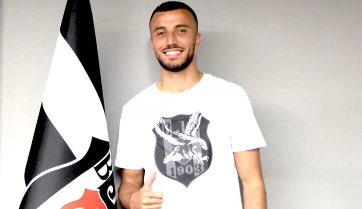 Saiss partnerini bulamıyor!