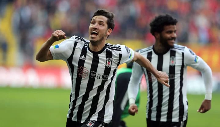 Salih Uçan, Güneş'le uçuşa geçti!