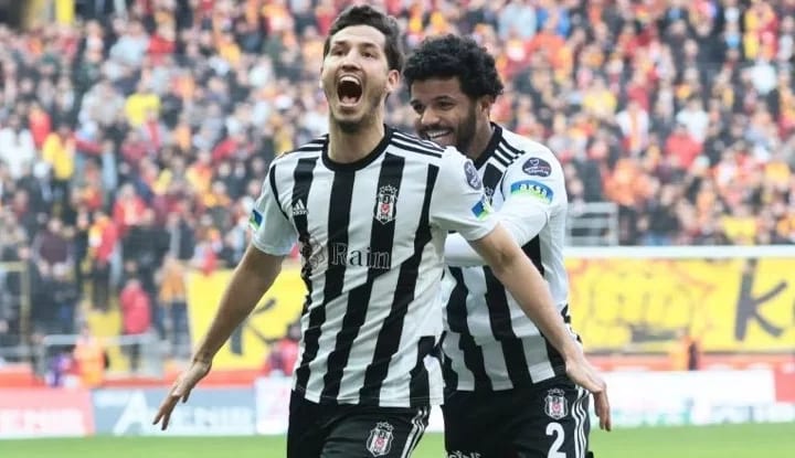 Salih Uçan'dan maç sonu açıklamaları!