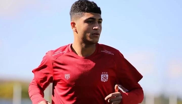 Samet Aybaba, 17 yaşındaki genci radarına aldı!