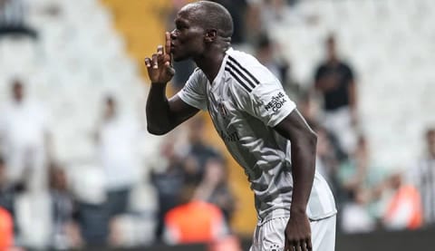 Selim Demirci'den Aboubakar ve Cenk Tosun paylaşımı!