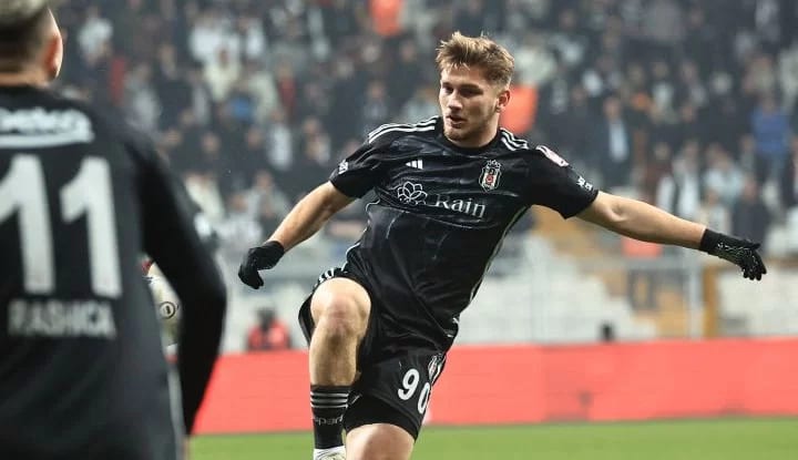 Semih Kılıçsoy, Galatasaray'ı bekliyor!