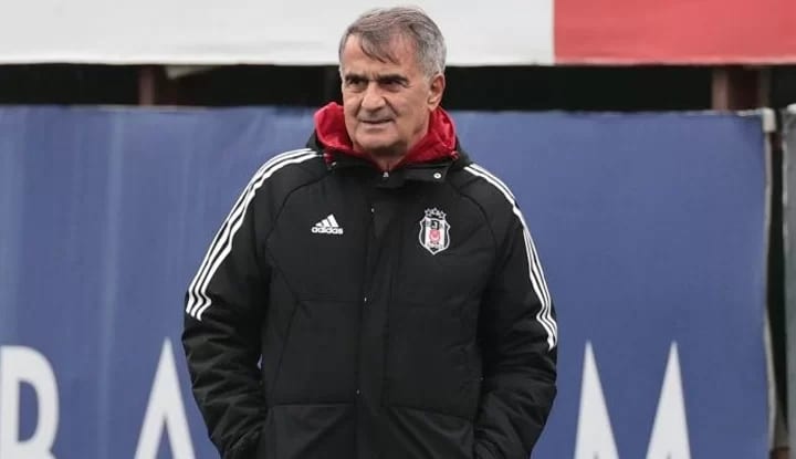 Şenol Güneş 3 oyuncu için sistemini arıyor!