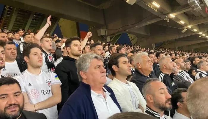 Serdal Adalı, kupa maçında tribünde!