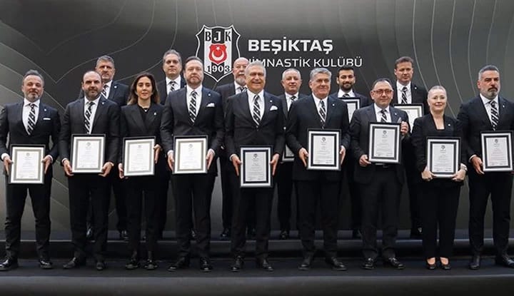 Serdal Adalı ve yönetim kurulu mazbatasını aldı!