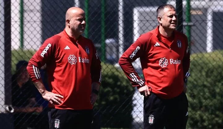 Serdar Topraktepe ilk 11'e 4 ismi monte edecek!