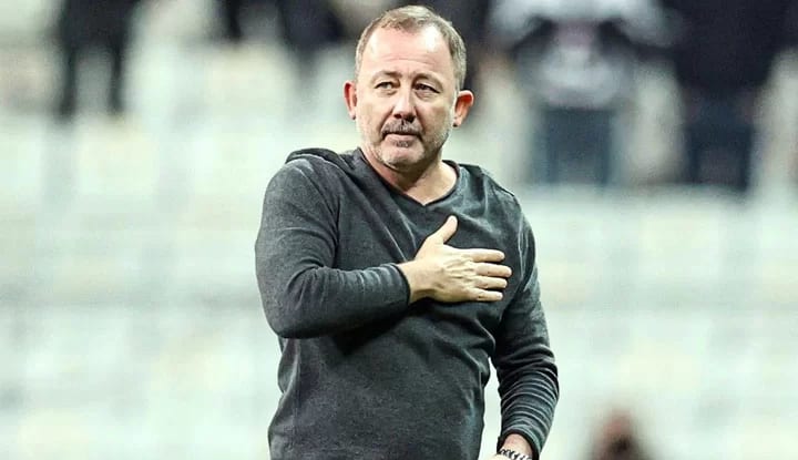 Sergen Yalçın, Beşiktaş'a dönmeye sıcak bakıyor!
