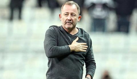 Sergen Yalçın, Beşiktaş'a dönmeye sıcak bakıyor!
