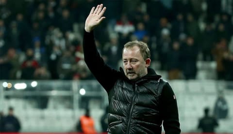 Sergen Yalçın'dan 10 numara dokunuş