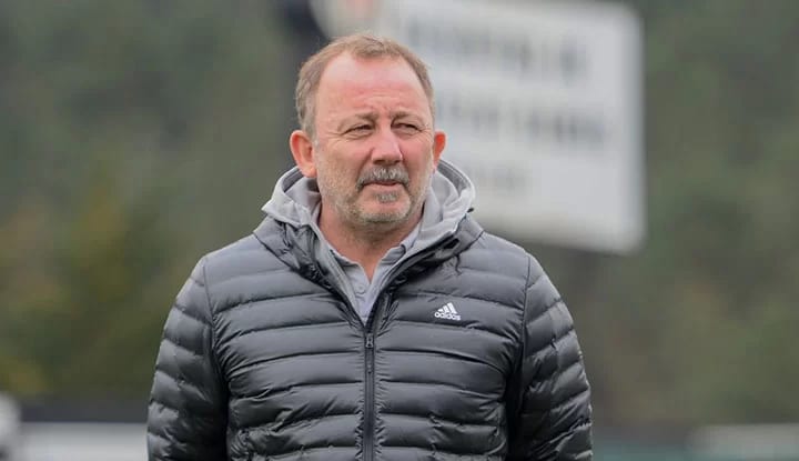 Sergen Yalçın'dan Beşiktaşlı yıldıza; "Sana güveniyoruz"