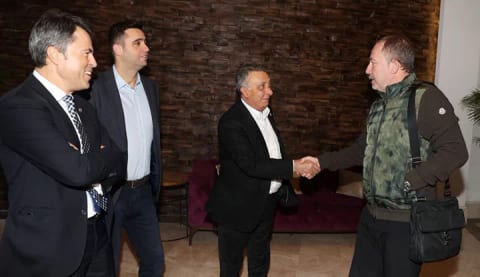 "Sergen Yalçın’ın futbolcularını eleştirirken özür dileyip..."