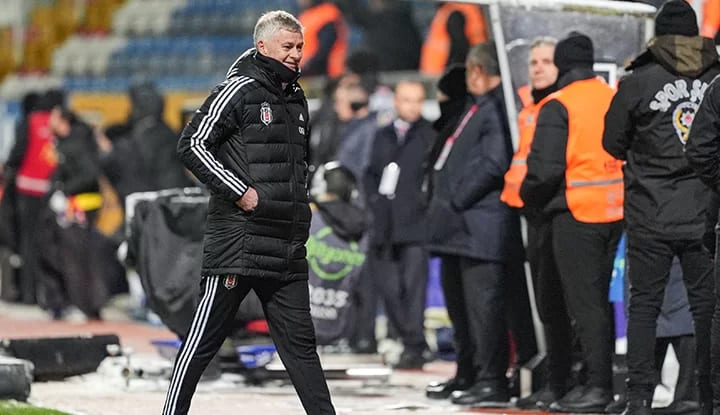 Solskjaer: Benim odağım kendi takımım, hakemler değil!