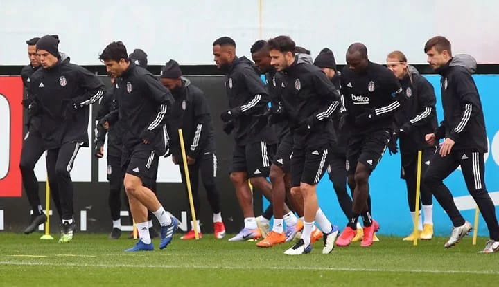 Beşiktaş'ın ilk 11'i belli oldu!