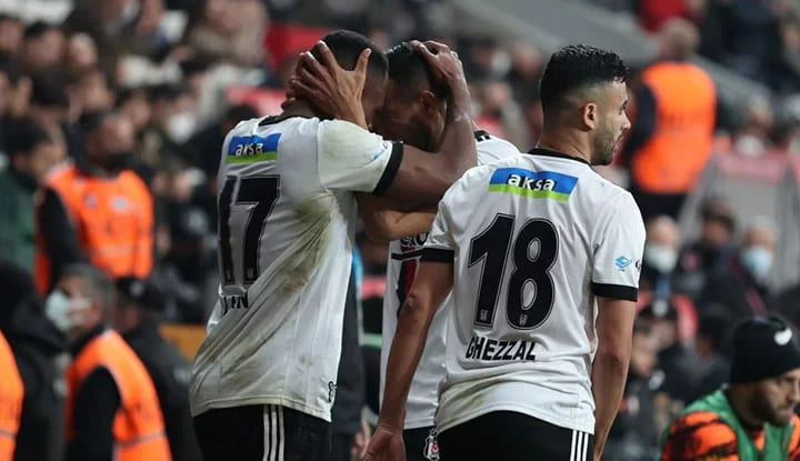 Beşiktaş'ın ilk 11'i belli oldu!