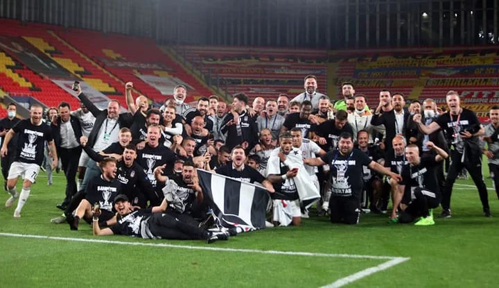 Tarihi sezonda tarihi detaylar! Beşiktaş damgası...