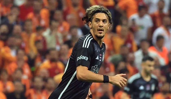 Tayfur Bingöl, sosyal medyada taraftarla tartıştı!