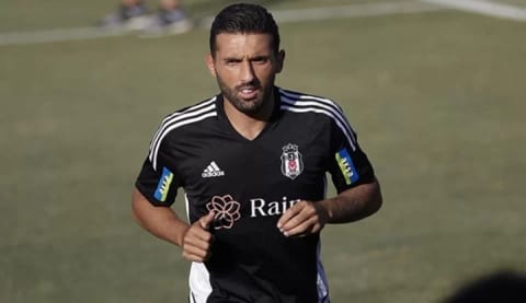 Umut Meraş, Beşiktaş’tan ayrıldığını resmen açıkladı!