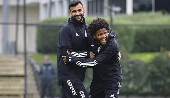 Valentin Rosier, Rachid Ghezzal'ı iple çekiyor!